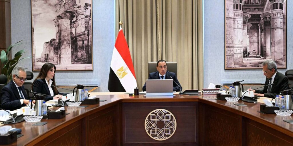 fb_img_17763385480438393230669424901511-1024x512 رئيس الوزراء يترأس اجتماع اللجنة الرئيسية لتقنين أوضاع الكنائس والمباني الخدمية التابعة لهاالموافقة على تقنين أوضاع 191 كنيسة ومبنى تابعاً ليصل العدد الإجمالي إلى 3804 كنائس ومبان تابعة