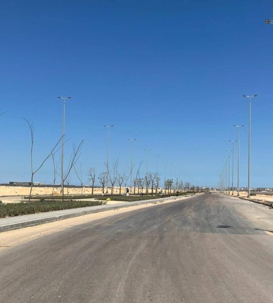 fb_img_17763386843636339036147129625336-922x1024 بيان صادر عن وزارة الإسكان والمرافق والمجتمعات العمرانية:■ وزيرة الإسكان تتابع سير العمل بعددٍ من المشروعات الجاري تنفيذها بمدينة العلمين الجديدة ومارينا