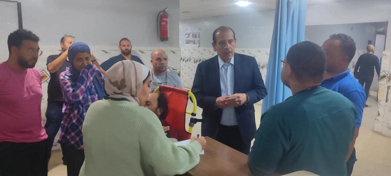 نائب وزير الصحة يفاجئ مستشفى 6 أكتوبر المركزي بزيارة مسائية.. ويُحيل المقصرين للتحقيق