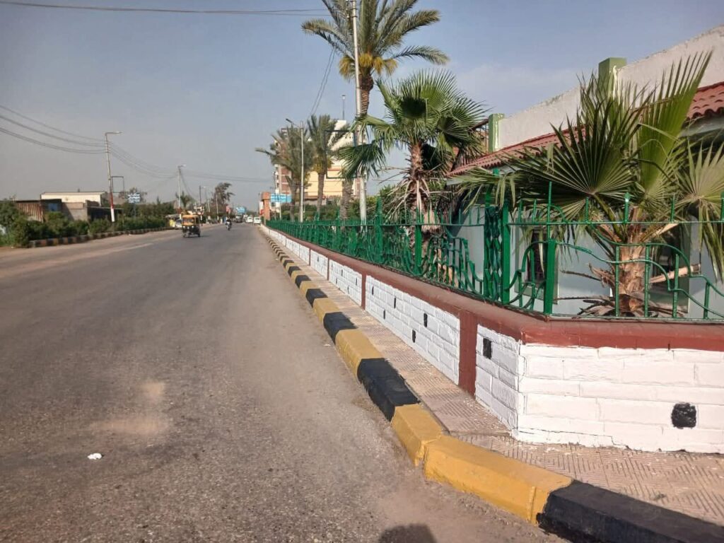 fb_img_1776510865363270875058297183732-1024x768 محافظ كفرالشيخ: دهان وتجميل الأرصفة والبلدورات ورفع كفاءة مدخل مدينة دسوق .. ضمن خطة المحافظة لتطوير المظهر الحضاري