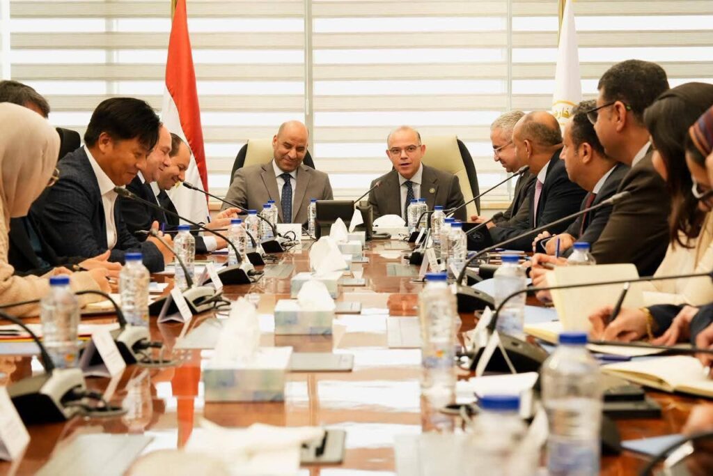 fb_img_17768577088511988810606747889043-1024x683 بيان صادر عن وزارتي الاستثمار والتجارة الخارجية والعمل: