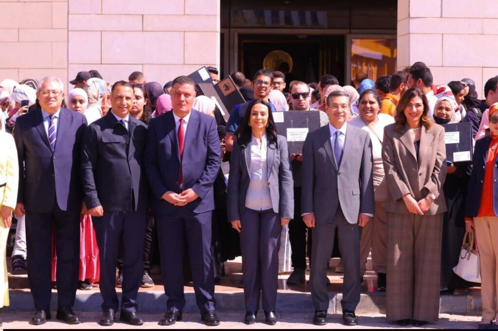 fb_img_17774546573491974286413665150603-1024x682 وزيرة التضامن الاجتماعي تشهد توزيع عدد من الأجهزة التعويضية لطلاب الجامعات من ذوي الإعاقة بالتعاون مع بنك التعمير والإسكان