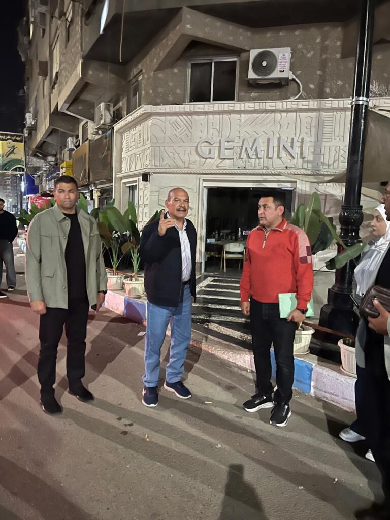 img-20260401-wa00078037124775102860080-768x1024 محافظ السويس يتابع تطبيق قرار مجلس الوزراء لغلق المحال التجارية الساعة 9 مساء