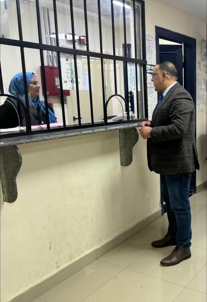 img-20260401-wa00283034394082068436275-702x1024 لضمان إستدامة الخدمات الطبية وجاهزية المنشآت خلال التقلبات الجوية جولات مفاجئة مكثفة&nbsp; الدكتور إسماعيل الحفناوي