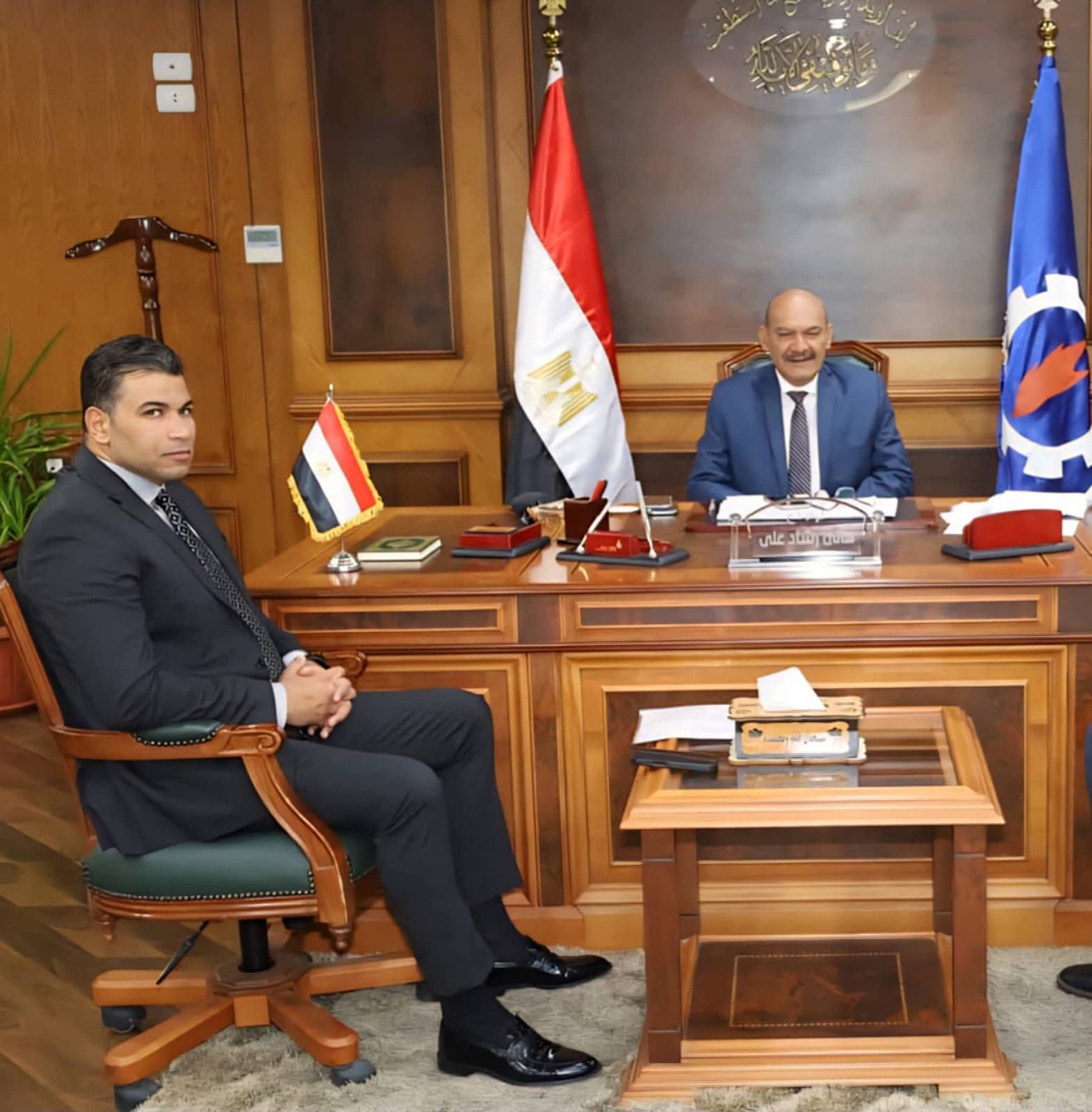 ضبط أسعار “البوتاجاز” بالسويس.. ملصقات إلزامية على سيارات التوزيع لمنع التلاعب