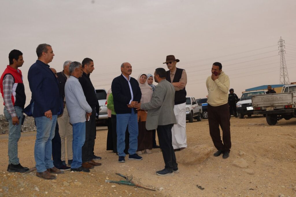 img-20260401-wa01033105509693582138046-1024x682 محافظ السويس يتفقد مصنع تدوير القمامة والمدفن الصحي