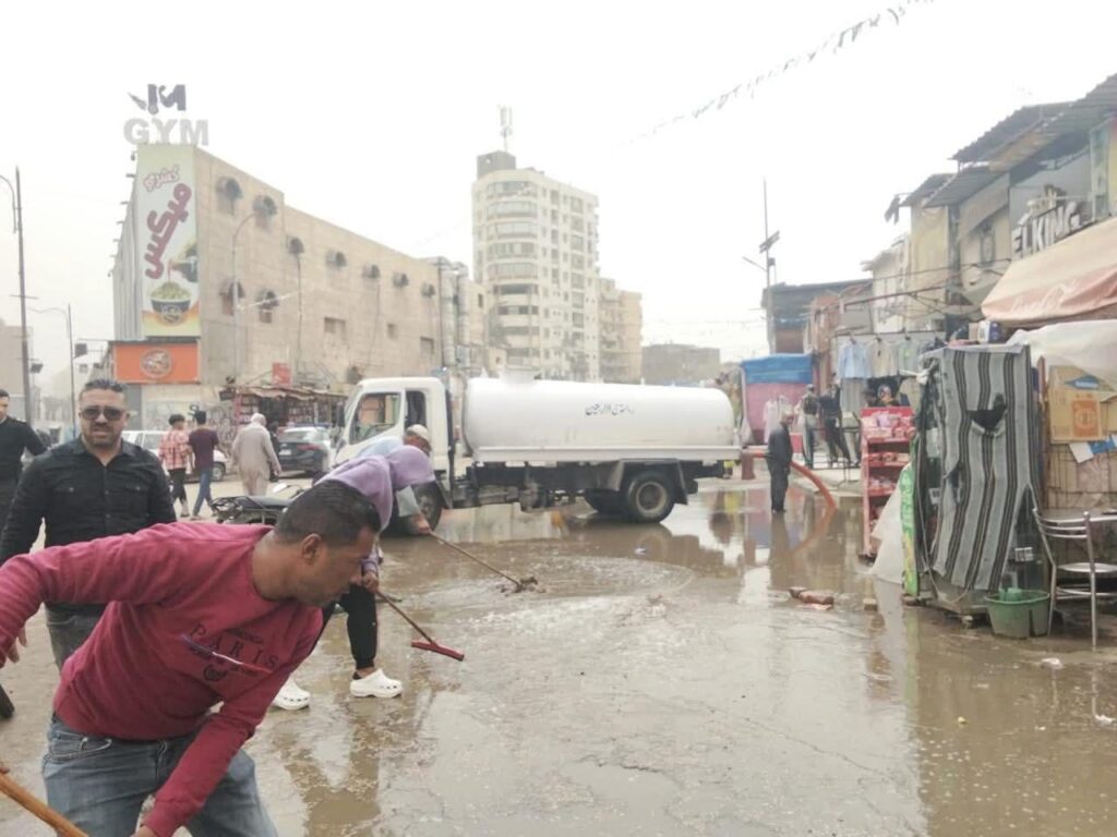 img-20260402-wa00695573032606552152216-1024x768 جهود كسح مياة الأمطار من شوارع حي الاربعين بالسويس