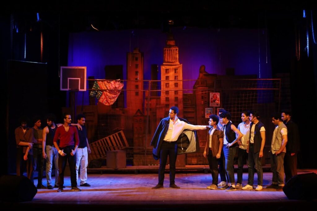 img-20260403-wa00843264189351169402046-1024x682 بالصور.. الحلم الأمريكي يضيع في «الحي الغربي» بمهرجان المسرح العالمي