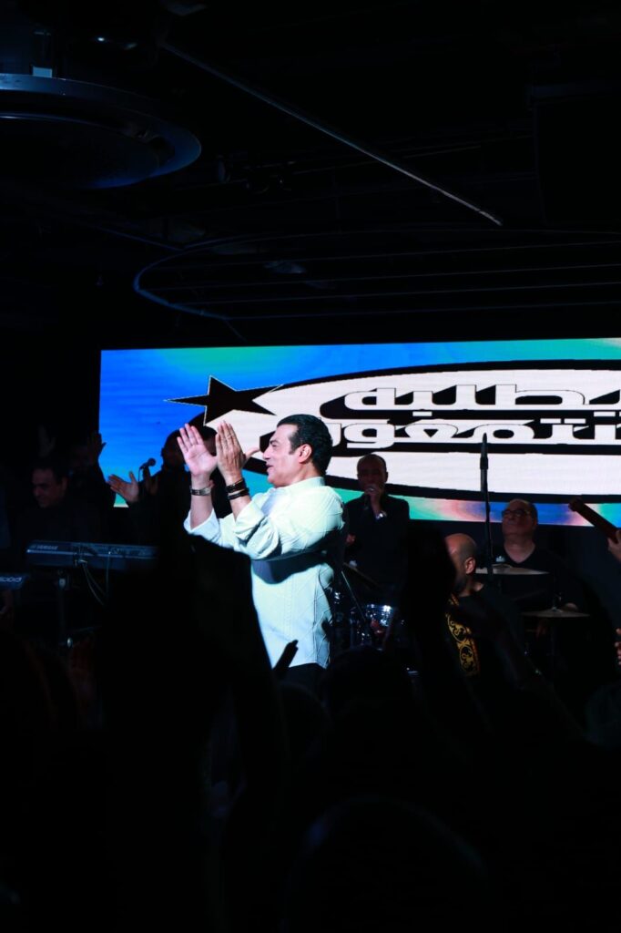 img-20260404-wa00635194168786908275975-682x1024 إيهاب توفيق يفتتح موسم الصيف بسهرة مميزة في «كايرو چاز» (صور)