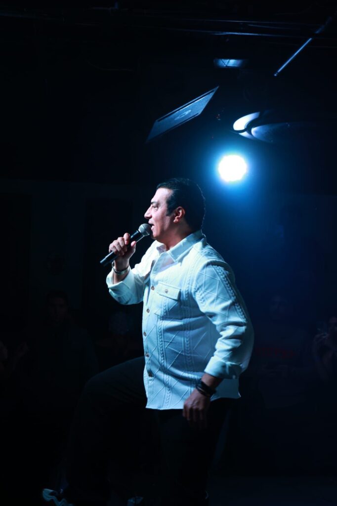 img-20260404-wa00661959554749739651427-682x1024 إيهاب توفيق يفتتح موسم الصيف بسهرة مميزة في «كايرو چاز» (صور)