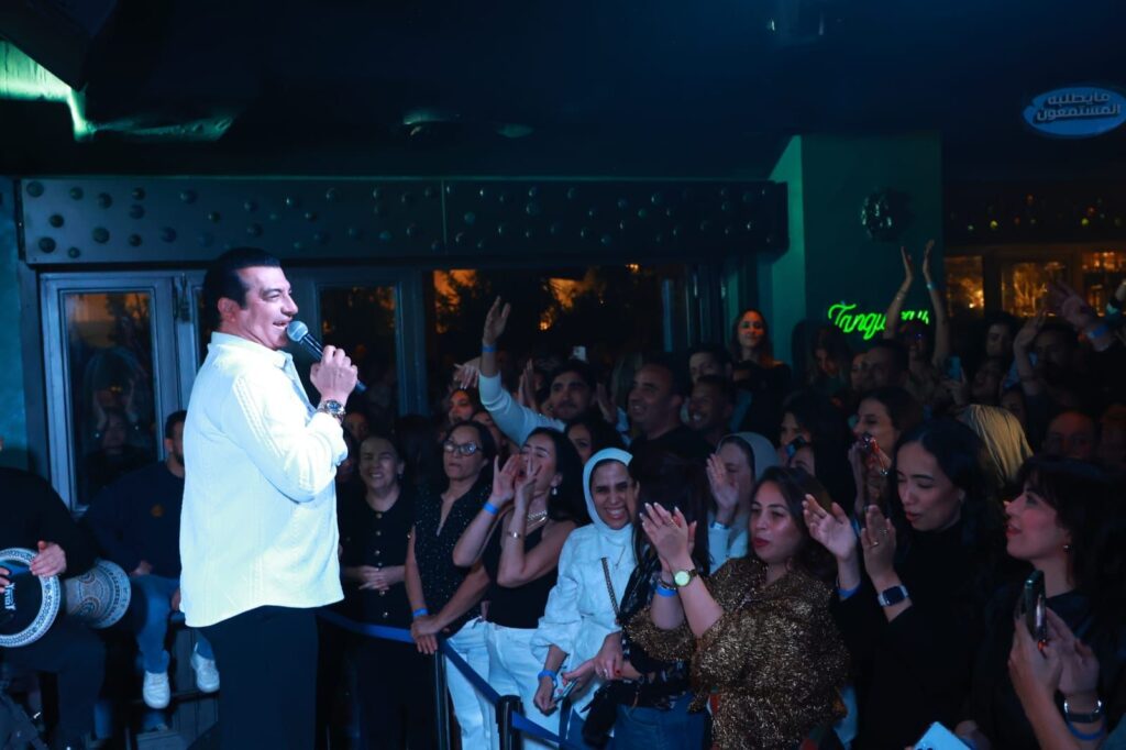 img-20260404-wa00684210118082181950903-1024x682 إيهاب توفيق يفتتح موسم الصيف بسهرة مميزة في «كايرو چاز» (صور)