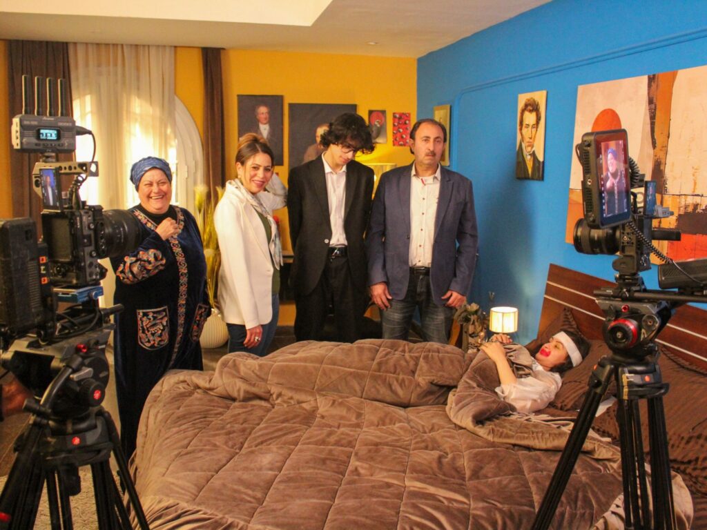 img-20260404-wa01088732639306552947200-1024x768 المخرج بلال العربي ينتهي من تصوير "عشاء مروان الأخير" ويحصد منحة "مجتمع قطر السينمائي