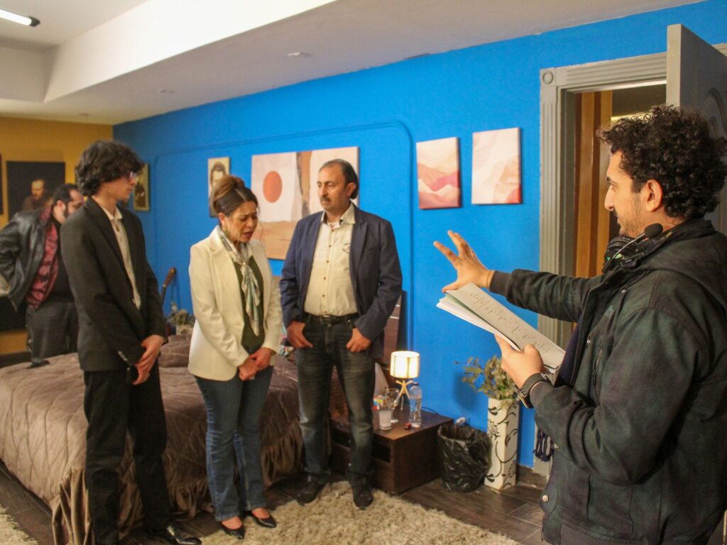 img-20260404-wa01108425866896718190524-1024x768 المخرج بلال العربي ينتهي من تصوير "عشاء مروان الأخير" ويحصد منحة "مجتمع قطر السينمائي