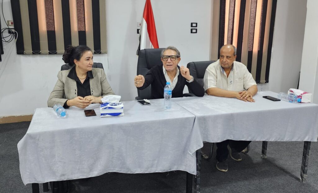 img-20260404-wa01697844920248430928590-1024x623 ندوة للفنان العراقي باسم قهار على هامش فعاليات مهرجان مسرح الجنوب بنقابة التجاريين بقنا