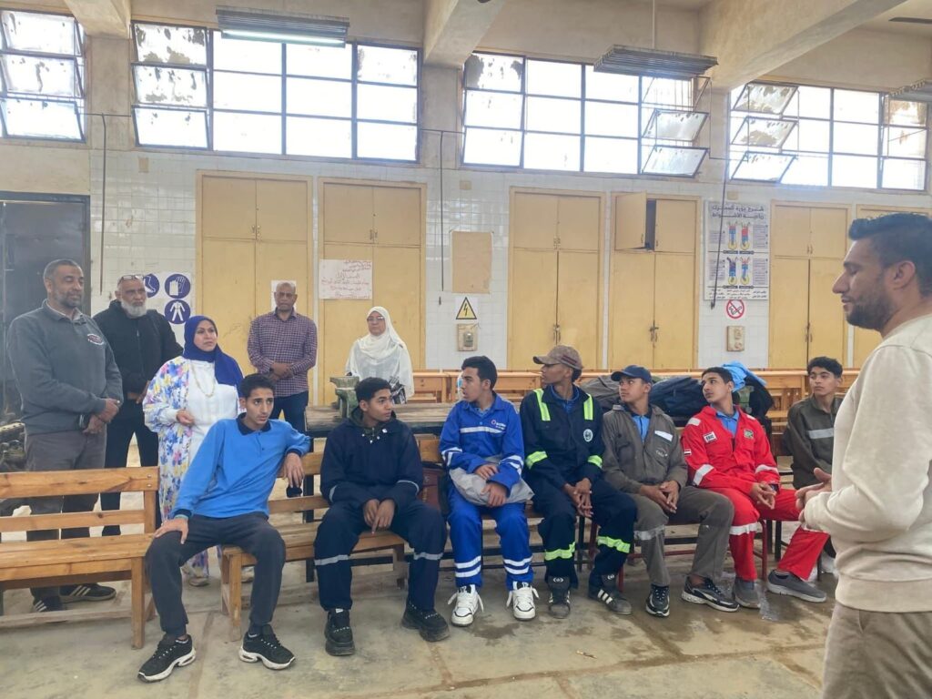 img-20260405-wa00185947767838207439188-1024x768 وكيل الوزارة بالسويس تتفقد مدارس تحت الإنشاء لمتابعة نسب التنفيذ وإلغاء الفترات المسائية