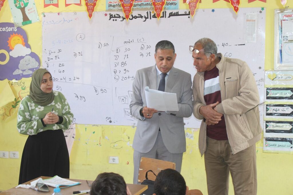 img-20260405-wa00207949227836987805571-1024x682 في جولة مفاجئة بأطفيح .. " عطية " يستبعد مدير مدرسة للتقصير في أداء مهام عمله