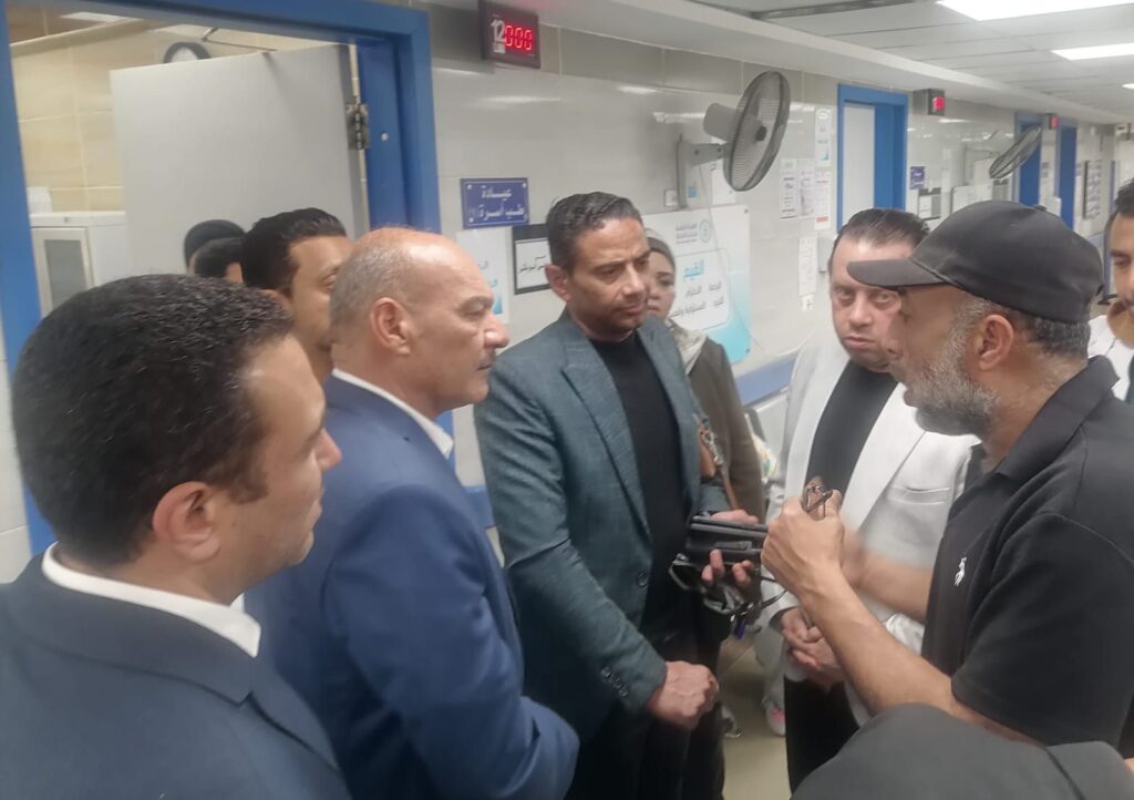 img-20260405-wa00384683588256359014201-1024x722 محافظ السويس يتفقد مركز طب أسرة التوفيق بحي عتاقة ويستمع لمطالب المواطنين