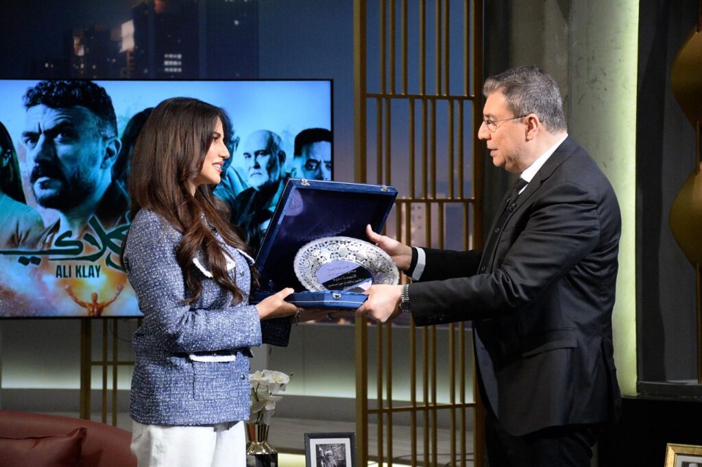 img-20260406-wa00931105282062917561498-1024x682 بعد نجاح «ميادة الديناري» في «علي كلاي» عمرو الليثي يكرم درة