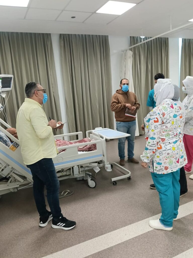 img-20260406-wa01382850614207278318751-768x1024 جوله ميدانيه إشرافية من قسم مكافحة العدوي بمجمع السويس الطبى