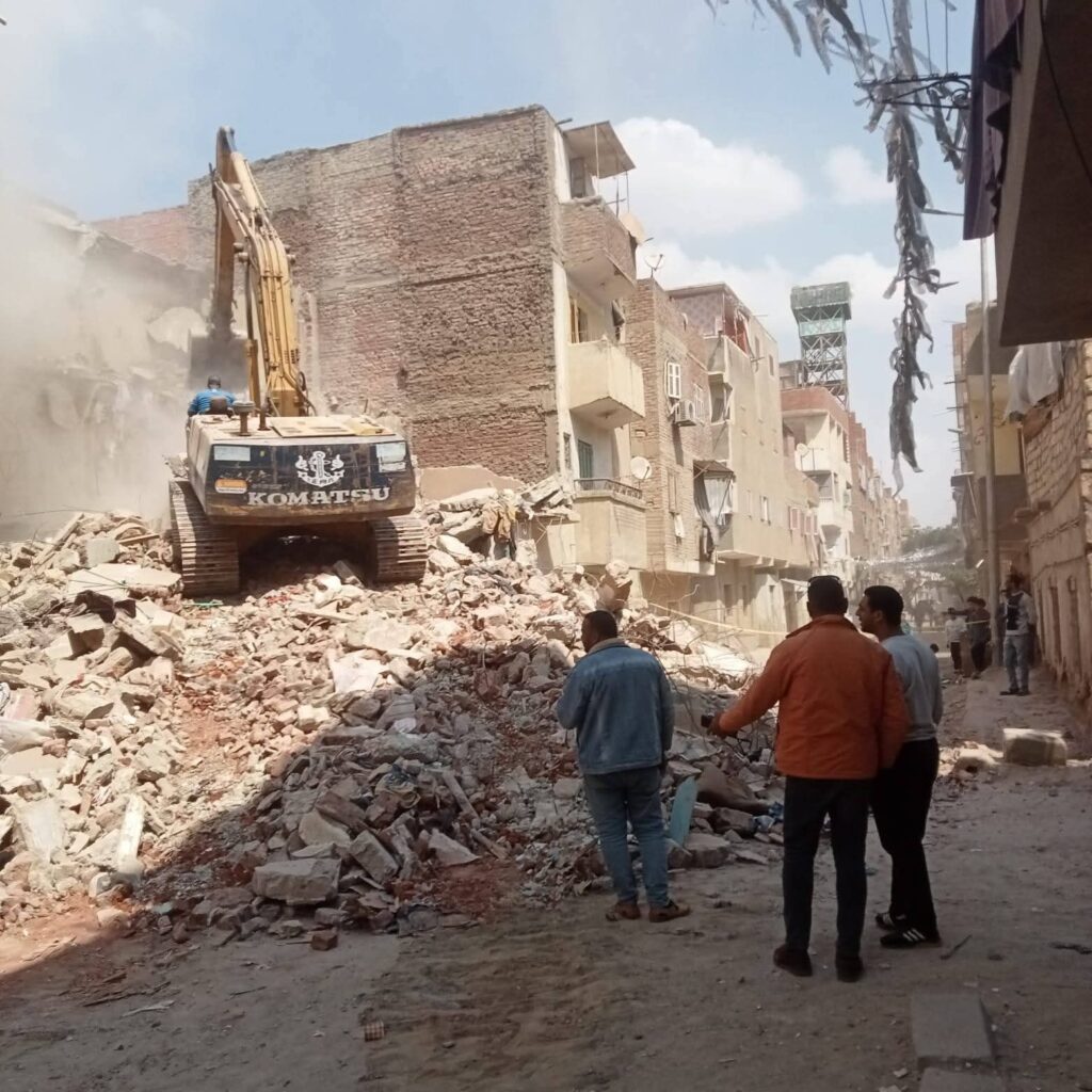 img-20260407-wa01024002109166604779019-1024x1024 إزالة فورية لعقار آيل للسقوط حفاظًا على أرواح المواطنين