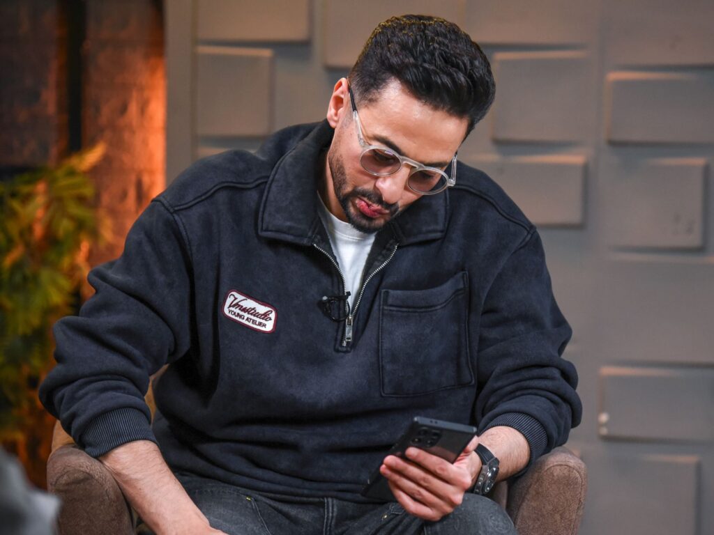 img-20260408-wa01004300060992561446767-1024x768 بكاء حمادة هلال بسبب والدته الراحلة: توفيت في اللحظة التي تسلّمتُ فيها مفتاح مدفنها