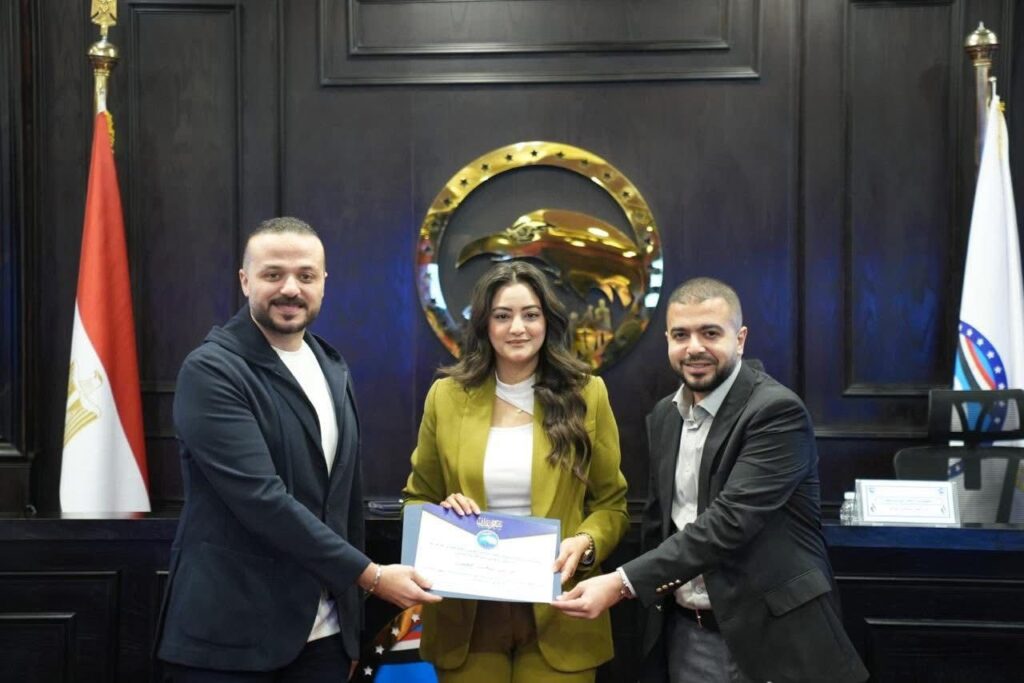 img-20260409-wa00006869218150151059092-1024x683 أمانة العمل الجماهيري بحزب مستقبل وطن يكرم الإعلامية مريم سعيد عن تقديم برنامج&nbsp;&nbsp; “في ضهر الشقيانين