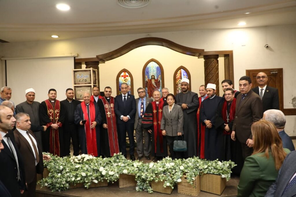 img-20260409-wa0015767258436251251861-1024x682 محافظ الجيزة يزور مقر الكنيسة الإنجيلية بالجيزة للتهنئة بعيد القيامة المجيد
