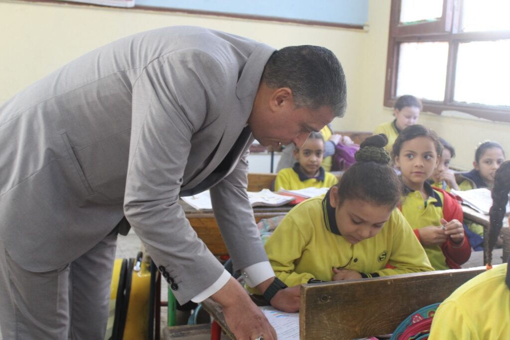 img-20260409-wa00222296621257578219625-1024x682 لتقصيرها في أداء عملها.. "عطية" يُنهي تكليف مديرة مدرسة أثناء زيارة مفاجئة في بولاق الدكرور