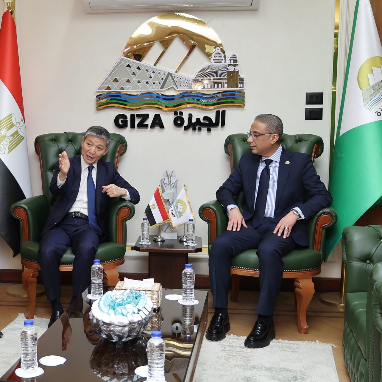 المحافظ يبحث مع السفير الصيني توقيع اتفاقية صداقة مع مدينة نانجين الصينية