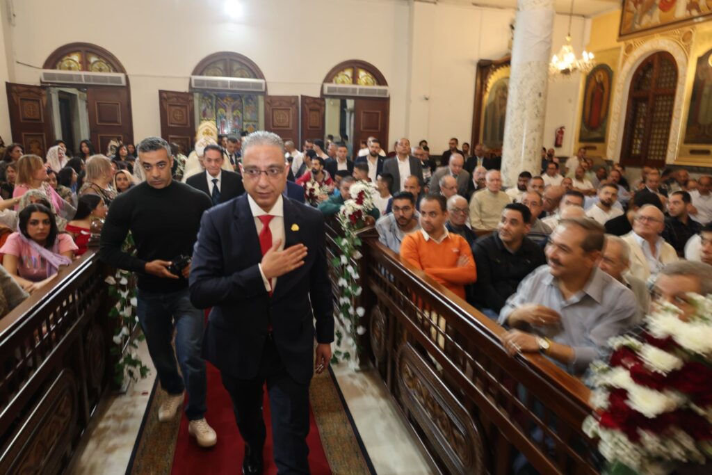 img-20260411-wa00823655499910746105649-1024x683 محافظ الجيزة يزور مطرانية الجيزة للأقباط الأرثوذكس لتقديم التهنئة بعيد القيامة المجيد
