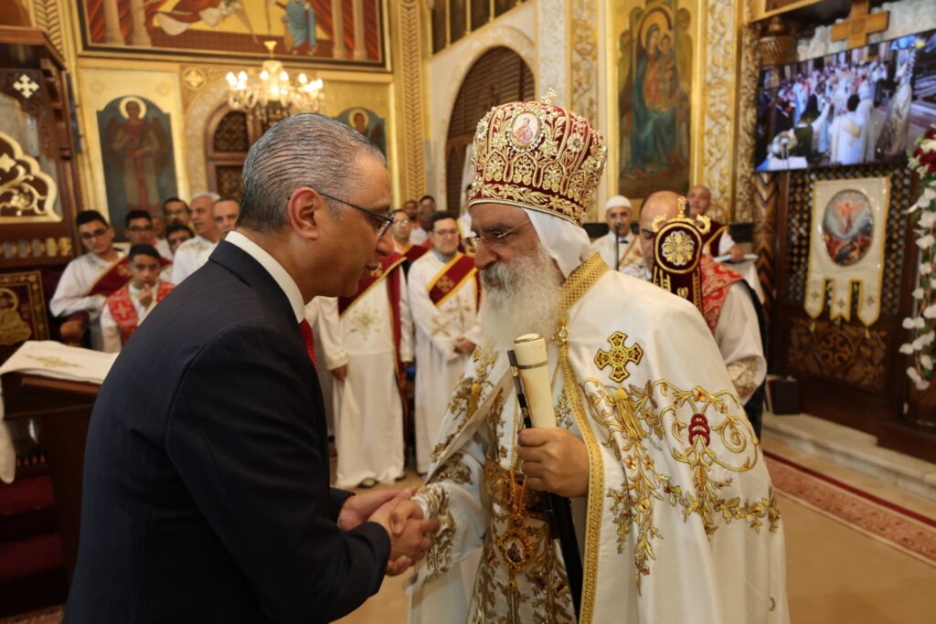img-20260411-wa00845146604770176441894-1024x683 محافظ الجيزة يزور مطرانية الجيزة للأقباط الأرثوذكس لتقديم التهنئة بعيد القيامة المجيد