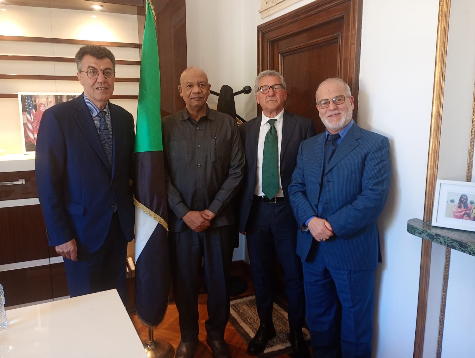 خبير الصحة العالمية نداءنا الموحد من أجل السودان، تعزيز المساعدات والتعاون الصحي الدولي.