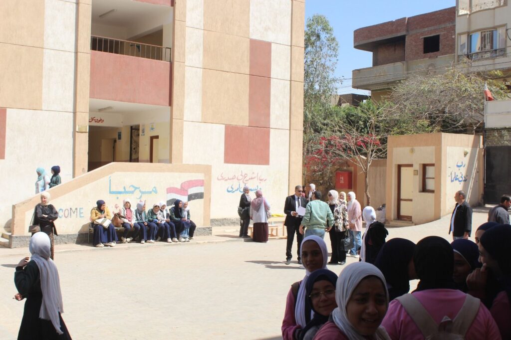 img-20260414-wa00794694237107431201080-1024x682 لا تهاون مع الغياب".. مدير تعليم الجيزة يقود جولة مفاجئة بمدارس "الشيخ زايد وكرداسة"