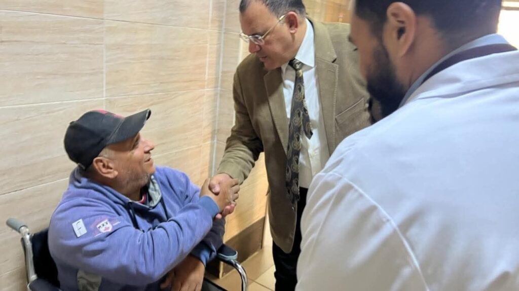 img-20260415-wa00094149458290267637488-1024x574 مدير عام فرع هيئة الرعاية الصحية ببورسعيد يُحكم الرقابة الميدانية بمركز طب أسرة "عمر بن الخطاب" ويُتابع كفاءة المنظومة الدوائية والأمنية