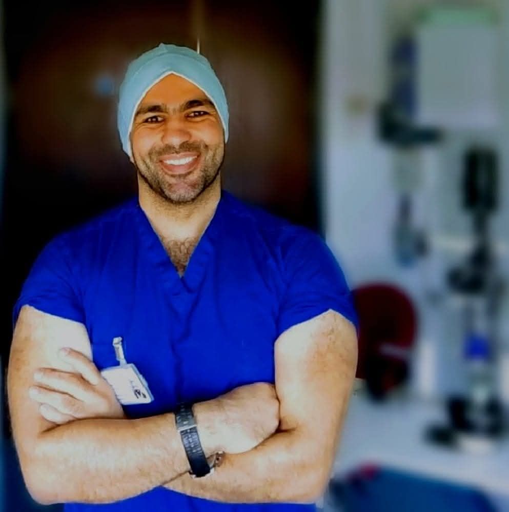 الحياة بدون نظارات: دليل الطبيب الاستشاري لاختيار إجراء تصحيح الإبصار الأنسب مع دكتور شريف إكرام