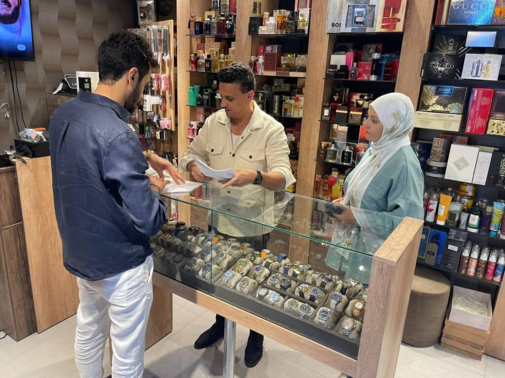 img-20260416-wa0007531181888600797707-1024x768 حي السويس يقوم بحملة للحث علي إستخراج التراخيص اللازمة للمشروعات العامة