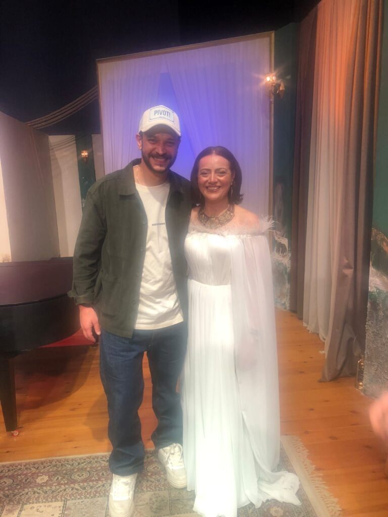 img-20260416-wa00285570896597706028858-768x1024 نجوم الفن يتابعون “أداجيو”.. أحمد خالد صالح وصبري فواز ونورهان شعيب ضمن الحضور