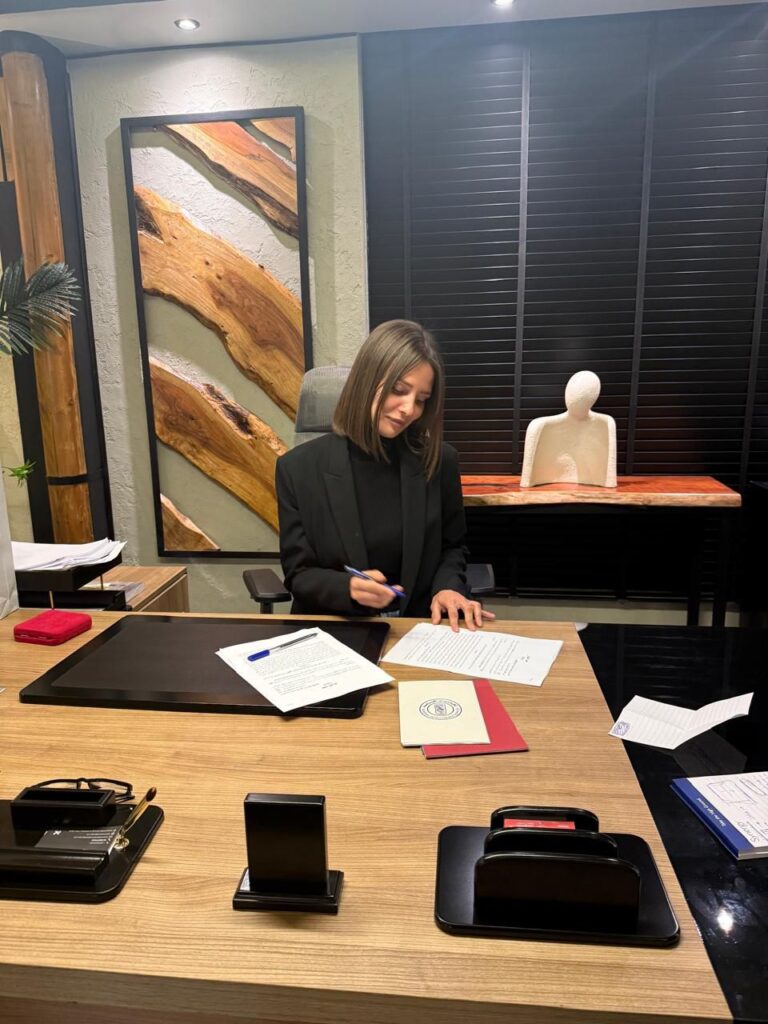 img-20260416-wa00711961580875856005247-768x1024 إيمان العاصي بطلة مسلسل إنفصال من 12 حلقة والعرض على إحدى المنصات