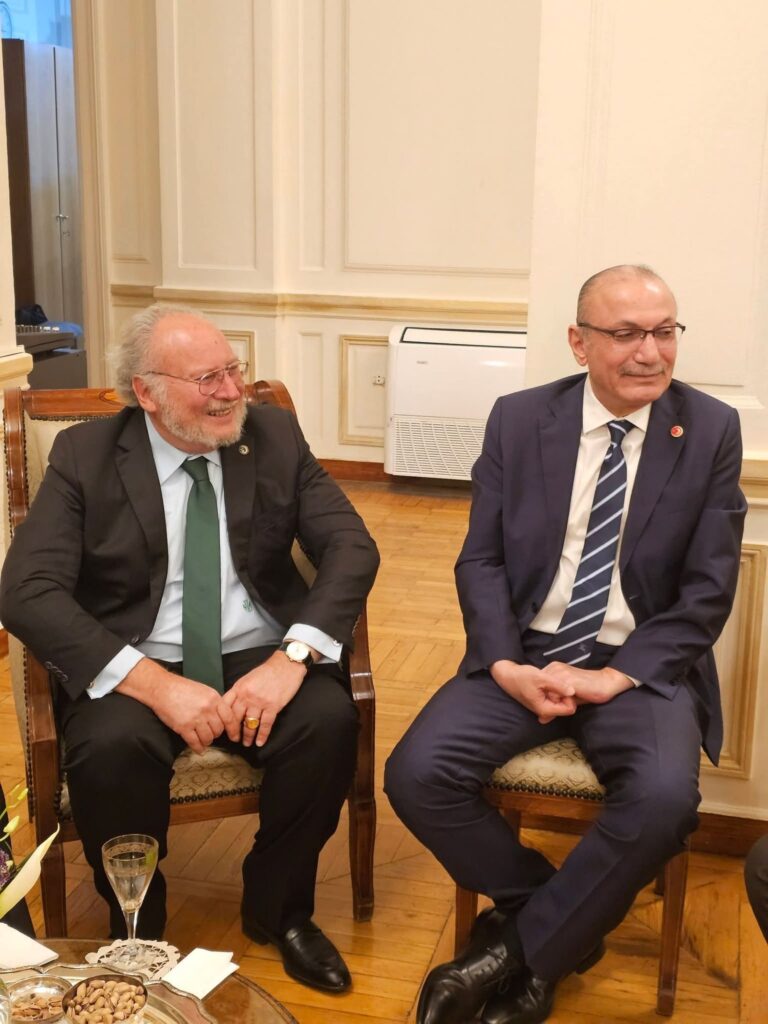 img-20260417-wa00506653629856356403992-768x1024 السفير التركي : استضافة الملك فؤاد الثاني وعائلته شرف كبير يعكس عمق الروابط التاريخية