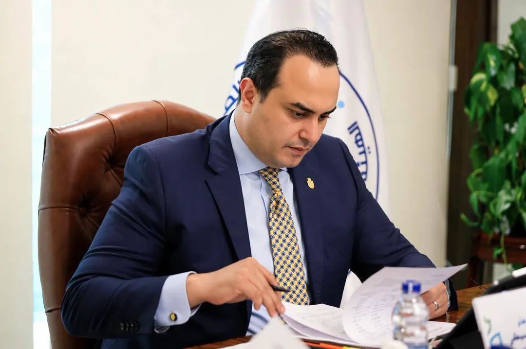 رئيس هيئة الرعاية الصحية يُصدر قرارًا بتكليف قيادات جديدة لإدارة المجمعات الطبية الخمس بمحافظات التأمين الصحي الشامل