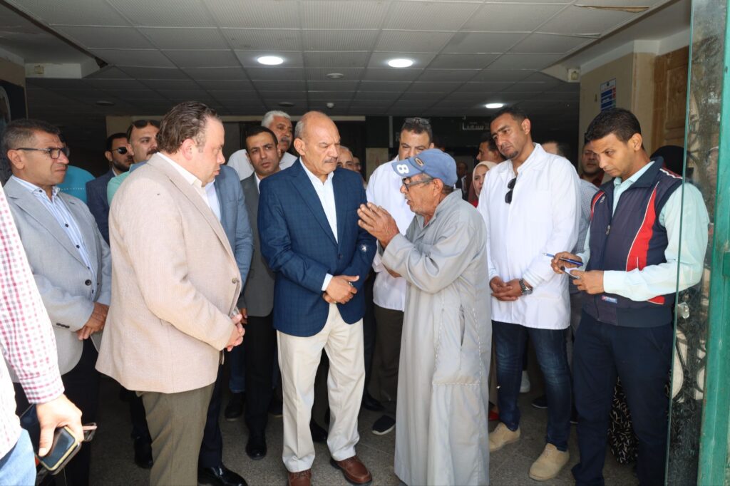 img-20260419-wa00687941682840449655323-1024x682 محافظ السويس يتابع الخدمات الطبية بالمستشفي العام ويشدد علي المعاملة الطيبة ورعاية المريض