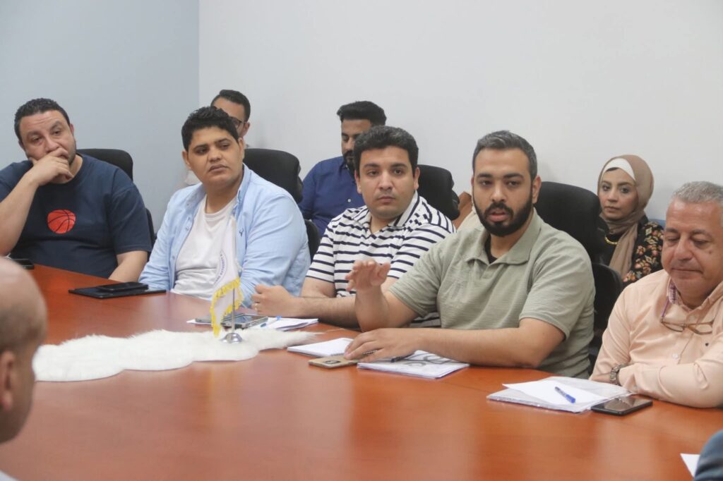 img-20260420-wa00247385414155156972464-1024x682 الاجتماع التنسيقي اليومى لمديري وأعضاء الإدارات الفنية بالهيئة العامة للرعاية الصحية بالسويس