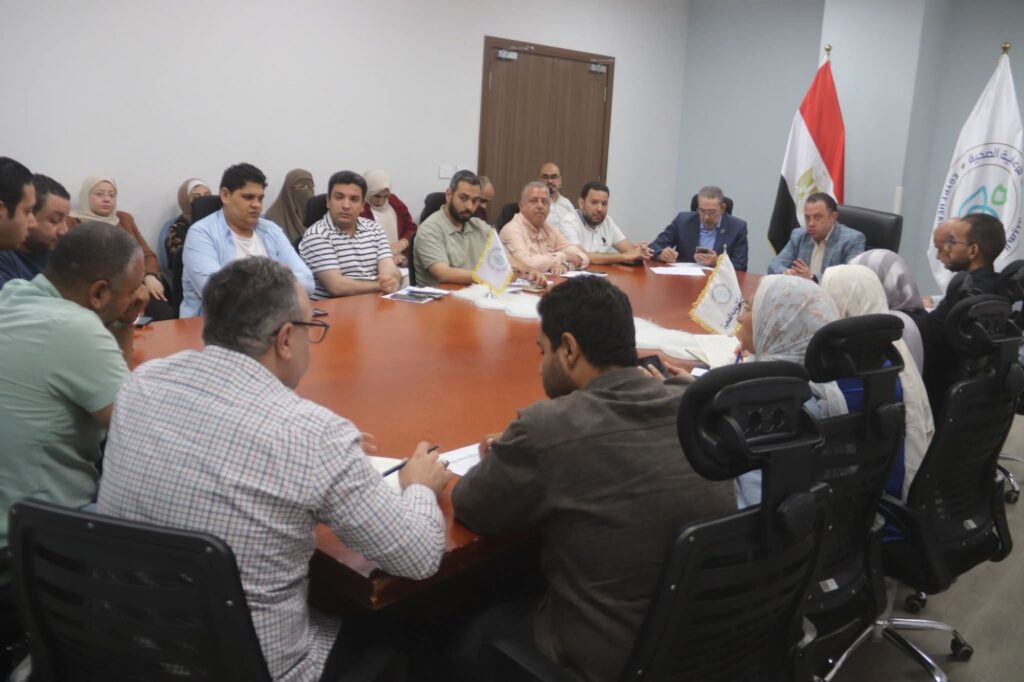img-20260420-wa00251709161315132248800-1024x682 الاجتماع التنسيقي اليومى لمديري وأعضاء الإدارات الفنية بالهيئة العامة للرعاية الصحية بالسويس