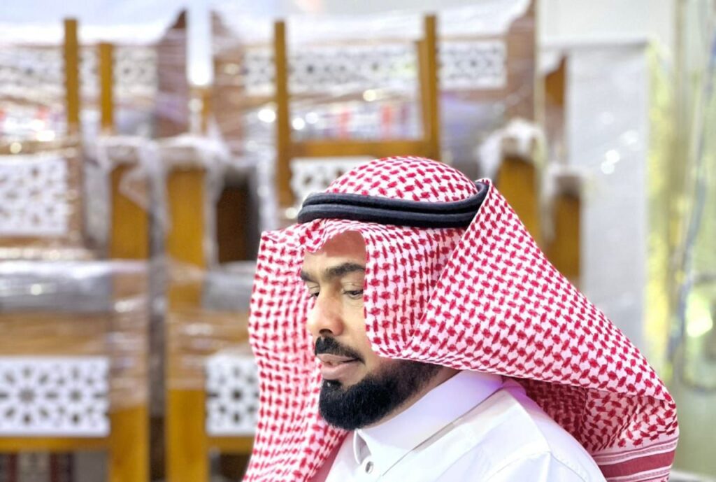 img-20260421-wa00235128477231032938904-1024x689 دغشر محمد عياشي.. رائد في عالم السوشيال ميديا