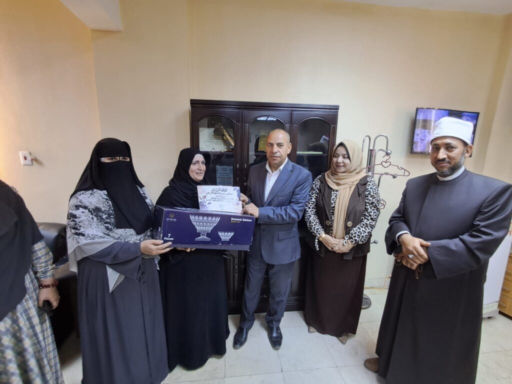 img-20260421-wa00325353349965858628384-1024x768 رئيس مدينة أبو النمرس بجنوب الجيزة يُكرم الأمهات المثالية بالمركز