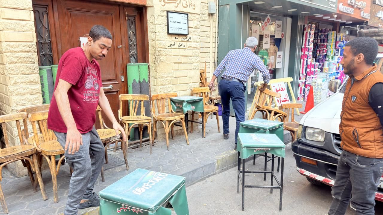 محافظ الجيزة يوجه بإزالة وسائل حجز انتظار السيارات بشارع النيل بالدقي