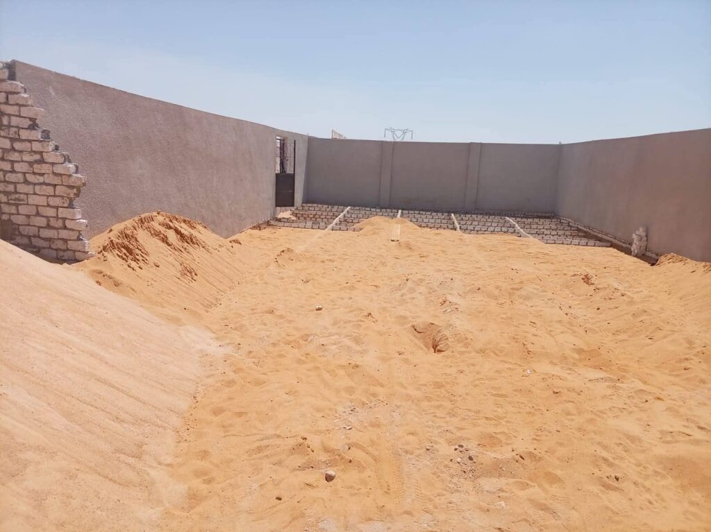 img-20260421-wa00912004287125763458771-1024x767 حملة مكبرة بحي عتاقه لضبط المخالفين بمدافن السويس&nbsp;