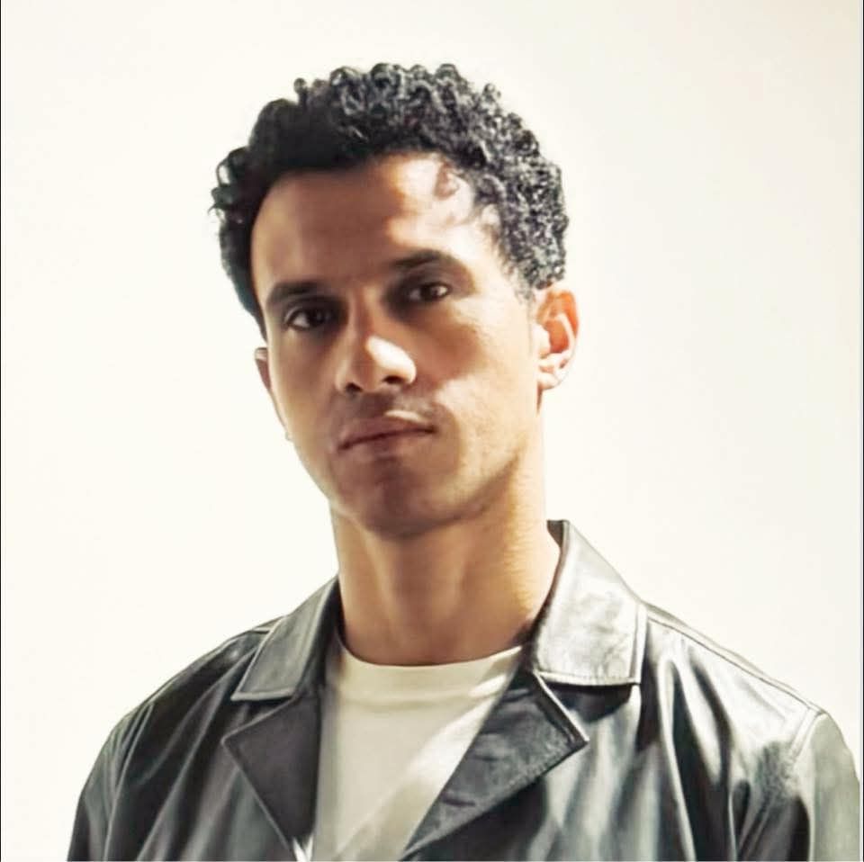 خيري بشارة: عصام عمر موهبة لافتة ويصلح لبطولة “كابوريا” بروح جديدة