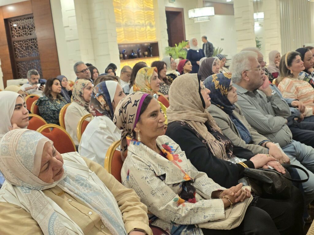 img-20260422-wa01278811587198227356764-1024x768 نجوم الفن والمجتمع في ندوة ثمرة طه إلياس لعبد الرحيم كمال و التي أدارها أشرف عشماوي