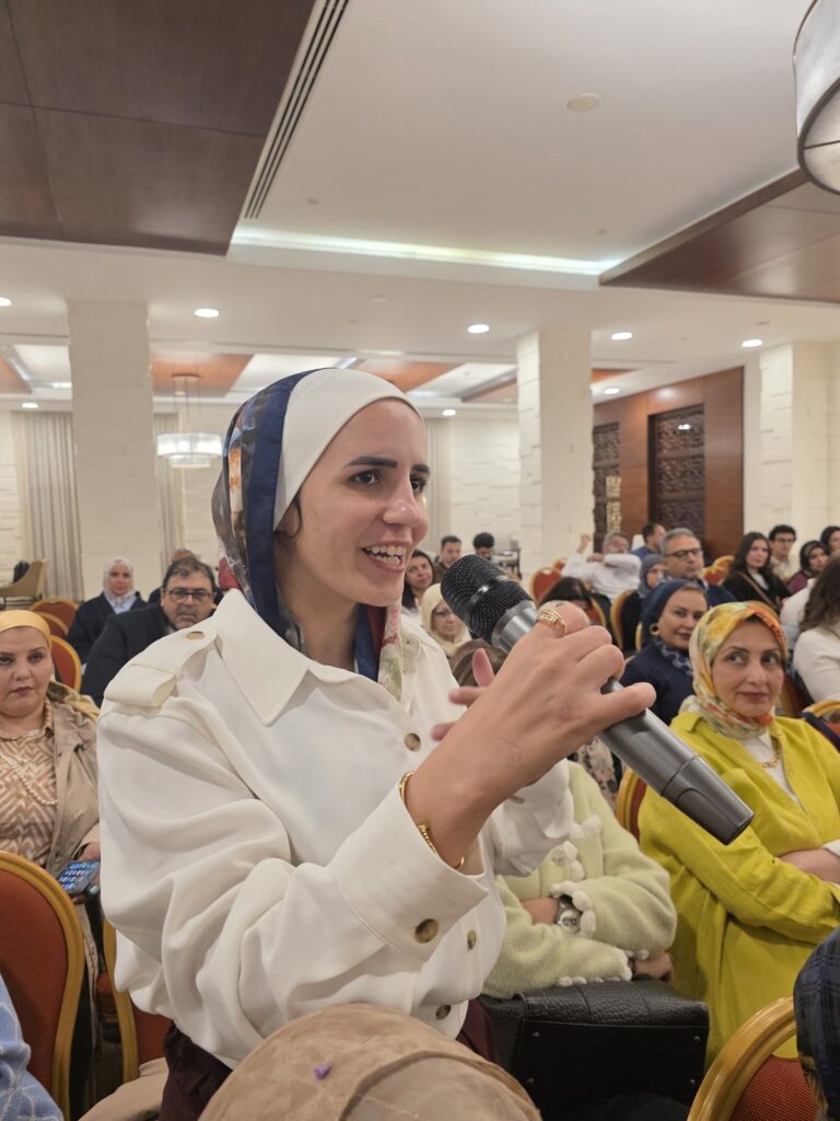 img-20260422-wa01295096595261918648923-768x1024 نجوم الفن والمجتمع في ندوة ثمرة طه إلياس لعبد الرحيم كمال و التي أدارها أشرف عشماوي